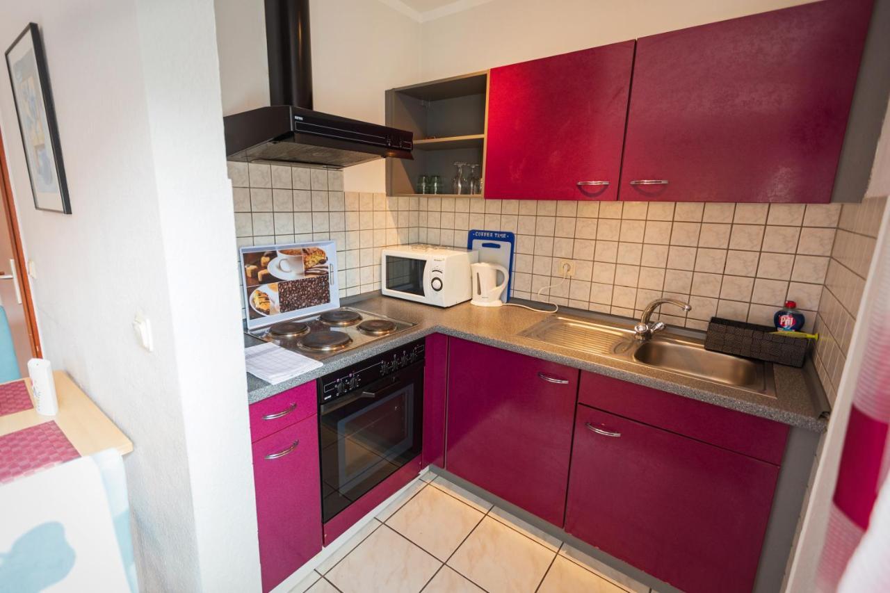 Haus Flora - Ferienwohnungen Cochem Dış mekan fotoğraf